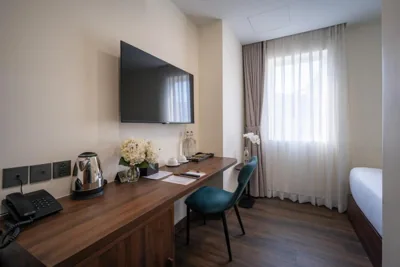 Queen Room - eingeschränkte Sicht — Hato Saigon Boutique Hotel & Rooftop